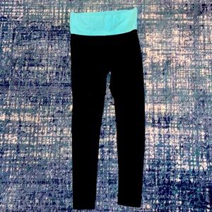 No Boundaries stretch pants size small (3-5).